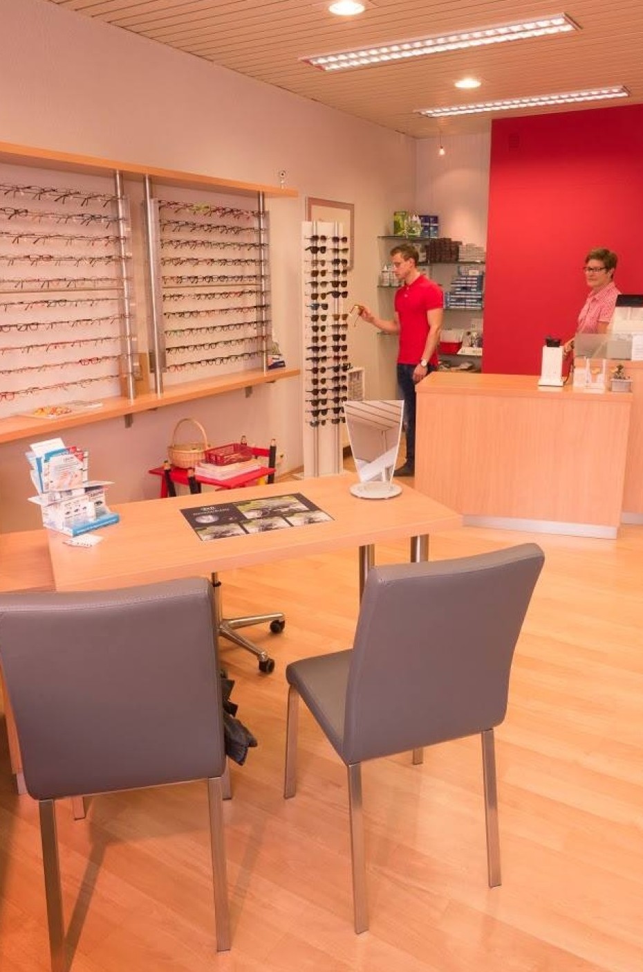 Laden-Ansicht innen; Optik Brandner, Forchheim